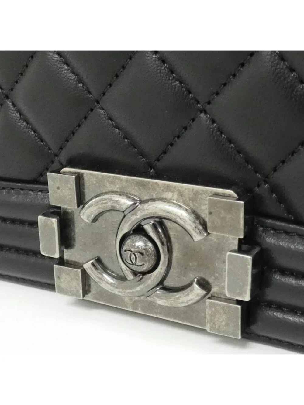 Chanel Boy Line Shoulder Bag
